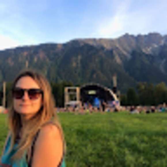 Meet your Posher, Brianne - Picture 1 of 1